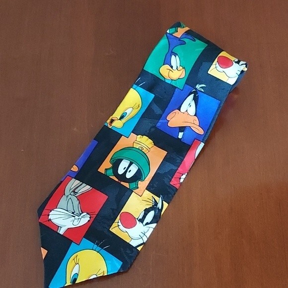VINTAGE 1993 LOONEY TUNES MANIA Black Tie Bugs Bunny Tweety Bird Novelty - Picture 1 of 2